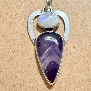 Beautiful Flashy Moonstone/Amethyst Pendant Necklace